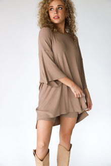 Damen Loungewear Set: Übergroßes T-Shirt mit Fahrradhose, Bequem und Vielseitig – Biscotti