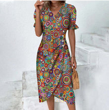 Bliss | Kurzärmeliges Kleid mit Blumendruck – Buntes