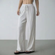 Zirelle™ Pants with Elegant Stripes and Smart Comfort – Weiß