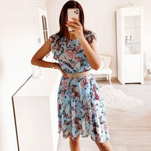 Serenelle™ Kleid mit Floraler Eleganz und Sofistischem Charme – Himmelblau