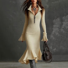 Evora Luxe™ Kleid Aus Geripptem Strick Mit Frontreißverschluss und Meerjungfrauensaum – Beige