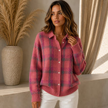 Saint Claire™ Premium-Strickjacke mit Karomuster – Rosa