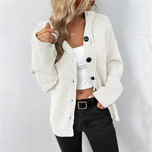 Gudrun | Damen Freizeit-Strickjacke mit Knopfleiste vorne – Weiß
