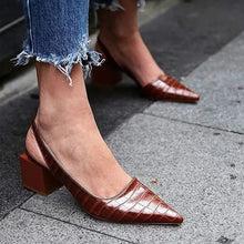 Elegante Slingback-Pumps mit Blockabsatz – Braun