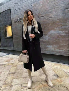 Eleganter Damenmantel – Zeitloses Design mit Knöpfen und klassischem Schnitt – Schwarz