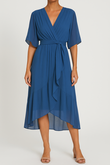Yalina – Leichtes V-Ausschnitt Wickelkleid mit Asymmetrischem Saum – Blau