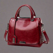 Lunara | Elegante Ledertasche mit Nieten – Burgunder