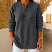 Jocelyn - Ein gemütlicher Damenpullover mit Knopfdetails – Grau