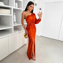 Fely - Schimmerndes One-Shoulder-Kleid – Orange