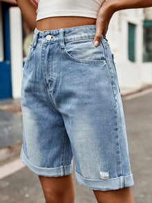 Ausgefranste Bermuda-Shorts mit Saum - Charlotte – Hellblau