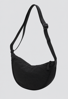 Nylon-Umhängetasche für Damen in Halbmondform mit verstellbarem Riemen – Camille – Schwarz