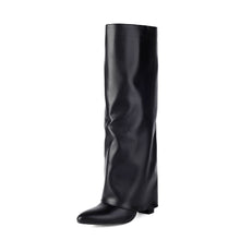 Hohe Damenstiefel mit breitem Schaft und Blockabsatz – Yvette – Schwarz