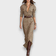 Marlene – Gestreiftes Maxikleid mit Kragen – Braun