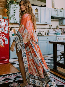 Damen Kimono mit Blumenmuster – Leichter Sommer-Kimono – Blutorange