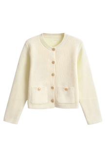 Damen-Strickjacke mit goldenen Knöpfen und Taschen – Aramilla – Beige