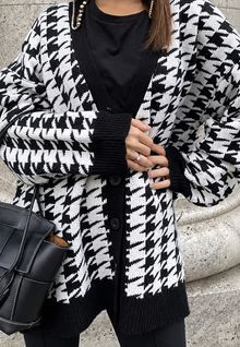 Oversize-Strickcardigan mit Muster – Elena – Schwarz