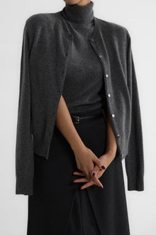 Damen-Set: ärmelloses Top mit hohem Kragen und kurzer Strickjacke – Celia – Grau
