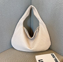 Rosalind - Einzigartige, handgewebte Schultertasche – Weiß