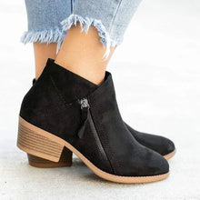 Katharina | Damen Ankle Boots Wildleder-Optik Niedriger Absatz Reißverschluss – Schwarz