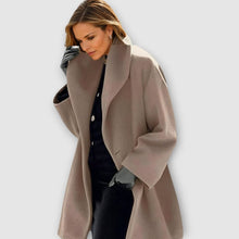 Katharina | Damen Oversized Wintermantel im modernen Stil mit weitem Schnitt – Khaki