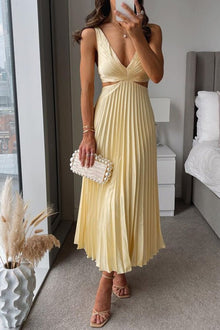 Johanna | Damen ärmelloses Cocktailkleid mit V-Ausschnitt plissierter Maxi-Schnitt – Gelb