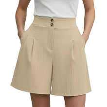 Damen Shorts mit hohem Bund und weitem Bein sowie Falten und zwei Knöpfen – Aprikose