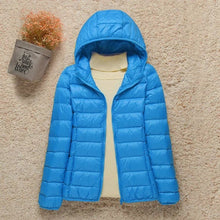 Amelie | Damen Steppjacke mit Kapuze ultraleichte gefütterte Übergangsjacke – Hellblau