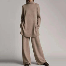 Damen Strickset in Beige mit Rollkragenpullover und Hose – Khaki
