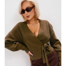 Damen Wickelstrickpullover mit V-Ausschnitt und Bindegürtel – Braun