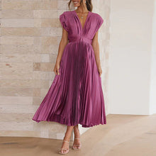 Maricar - Elegantes Kleid mit V-Ausschnitt Klassischer Stil – Paar