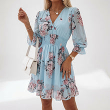 Shilaa – Minikleid Mit Blumenmuster Und Geraffter Taille – Himmelblau