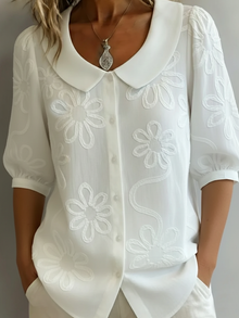 Blerta – Bluse Mit Blumen Muster Und Natürlicher Eleganz – Weiß