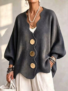 Gilian – Strickjacke Mit Knopfleiste Und Wellenrand – Schwarz