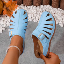 Alvena – Flache Sandalen mit Geschlossener Zehenpartie Ausschnitt Und Schnalle – Blau
