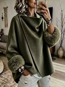 Mikila – Asymmetrische Jacke Aus Wollmischung Mit Kunstfellbesatz – Grün