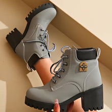 Donjeta – Schnürstiefeletten mit klobigem Absatz – Grau