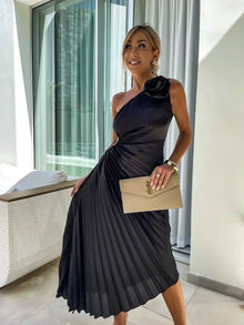 Martha | Blumenmuster Hochzeitsgastkleid – Schwarz