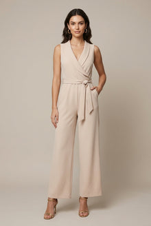 Lucy | Weites Bein Langarm Jumpsuit – Beige
