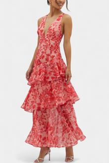 Kensie – Chiffonkleid Mit V-Ausschnitt Und Fließenden Lagen – Rosarot