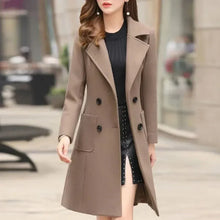 Norlina | Stilvoller Georgina-Mantel – Khaki