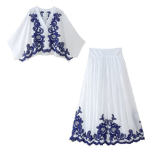 Damenset mit blumenbestickter Bluse und Rock im Bohème-Stil - Alondra – Weiß