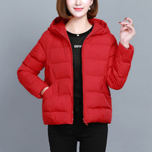Carolin | Damen Winterjacke mit Kapuze und Reißverschluss – Knallrot