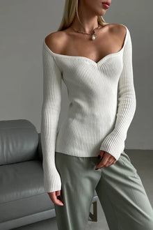 Damenpullover mit Rippmuster und freien Schultern – Colette – Weiß