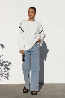 Oversize-Strickpullover für Damen mit Streifen und hohem Kragen – Ottilie – Weiß