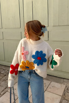 Oversize-Strickpullover mit geprägten Blumen – Artelia – Weiß