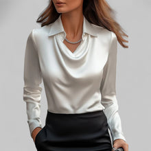Theresa | Elegante Wasserfallausschnitt Satinbluse für Damen – Weiß