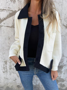 Kontrast-Cardigan | Knopfverschluss | Moderner Look – Weiß