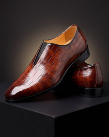 Amphon – Loafer mit Krokodilprägung und Slip-On-Passform – Braun