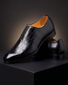 Amphon – Loafer mit Krokodilprägung und Slip-On-Passform – Schwarz
