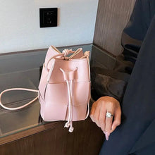Anikadel Crossbody Beuteltasche – Hellrosa